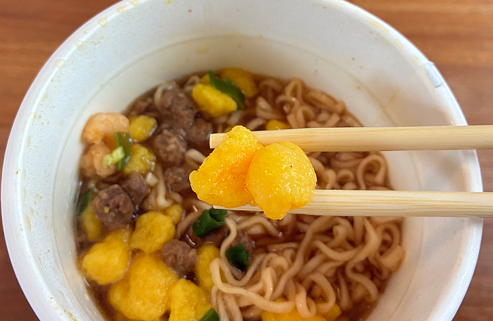 カップスター しょうゆ味 復刻デザイン