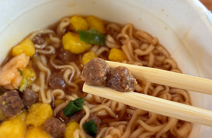 カップスター しょうゆ味 復刻デザイン