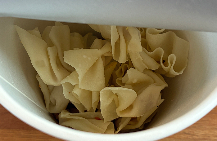 ホットワンタン しょうゆ味 復刻デザイン