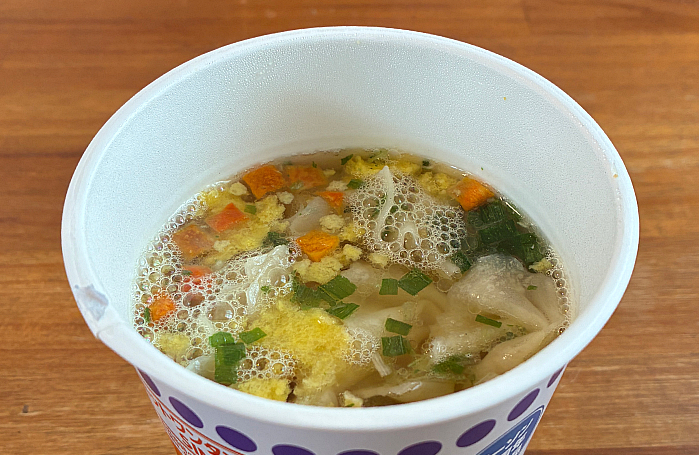 ホットワンタン しょうゆ味 復刻デザイン