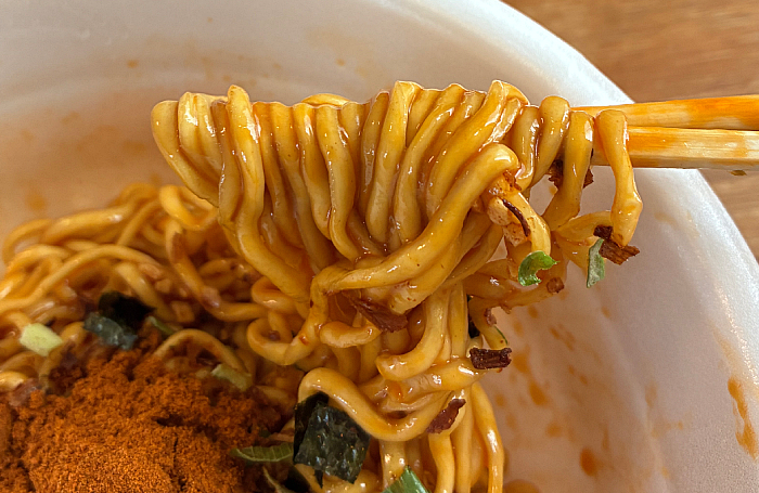 麺処井の庄監修 辛辛魚まぜそば