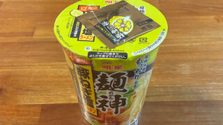 麺神カップ 豚ねぎ塩ラーメン