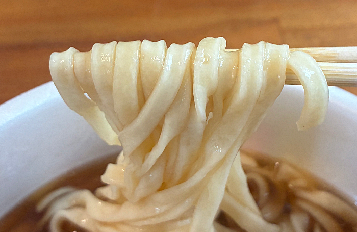 日清のニボどん兵衛 特盛 きつねうどん