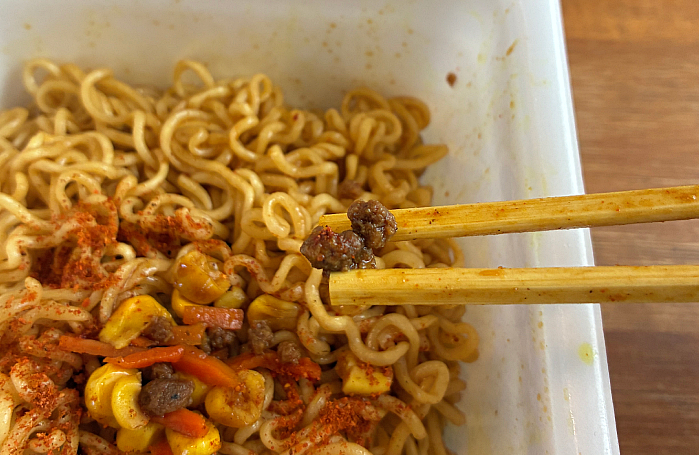ペヤング スパイシーカレー味七味ガラム・マサラやきそば