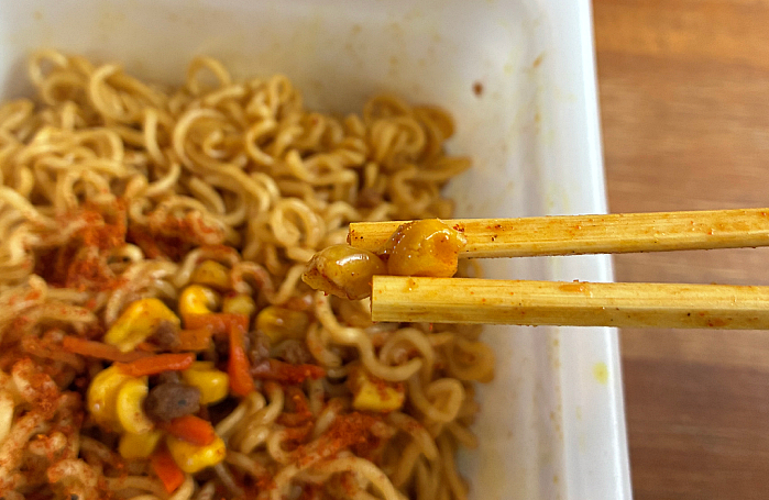 ペヤング スパイシーカレー味七味ガラム・マサラやきそば