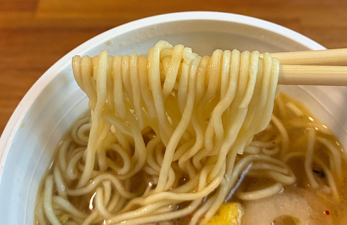 こだわる大人の王様スープ 山椒香る塩そば 炙りうなぎだし仕立て