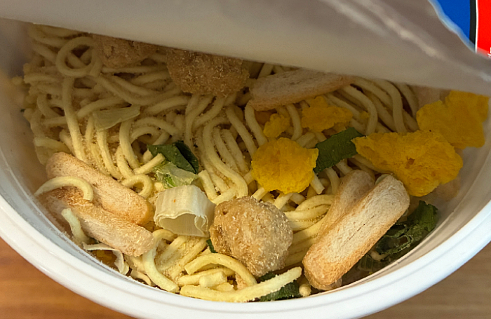 こだわる大人の王様スープ 山椒香る塩そば 炙りうなぎだし仕立て