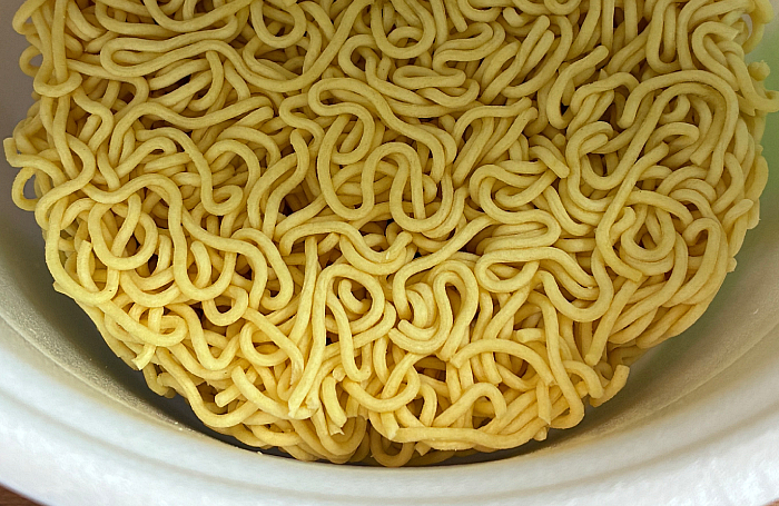 セブンプレミアム 超大盛 わかめラーメン しょうゆ味