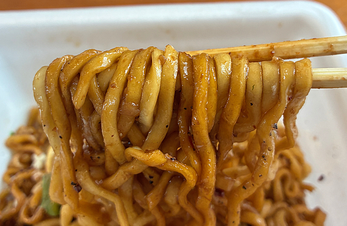 すず鬼監修 スタミナ醤油まぜそば