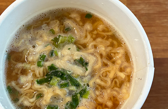 チキンラーメンビッグカップ レモンペッパーチキン味
