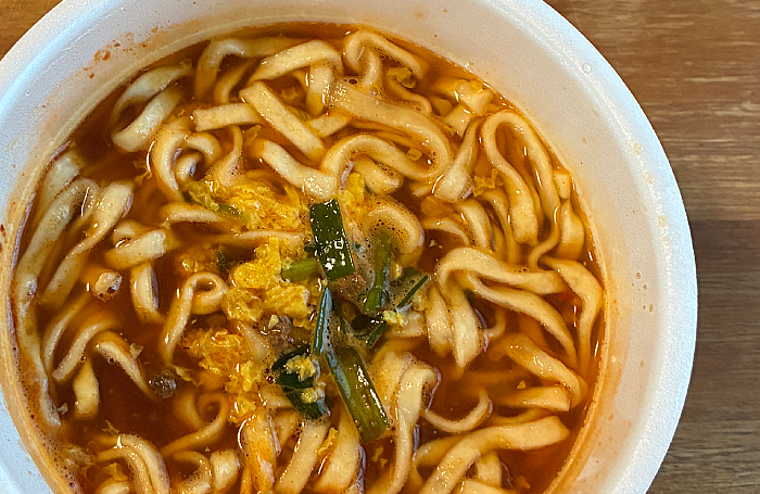 日清のどん兵衛 辛麺
