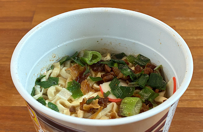 伊吹いりこだし讃岐風うどん