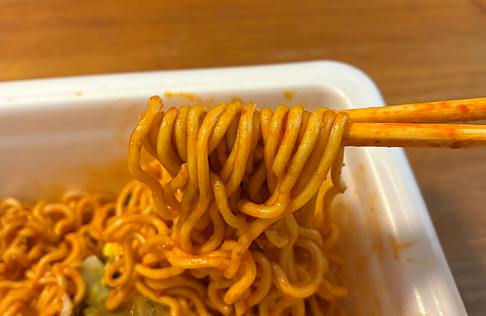 辛だるま 旨辛豚骨まぜそば
