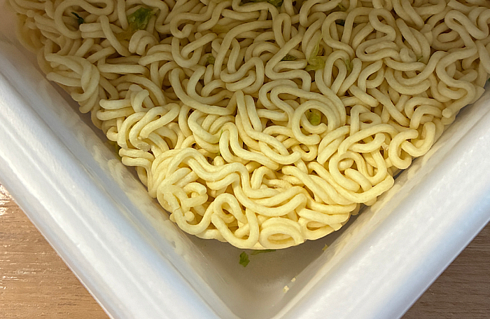 辛だるま 旨辛豚骨まぜそば