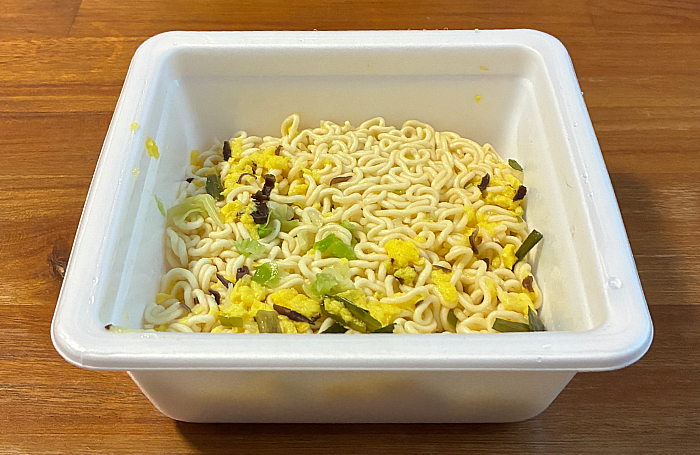 辛だるま 旨辛豚骨まぜそば