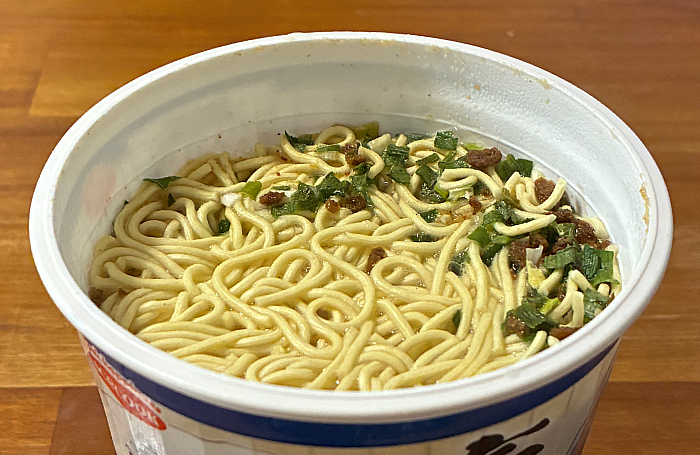 豪快あら炊き まぐろのかぶとだし仕立て 濃厚魚介塩ラーメン