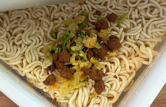 ペヤング ビーフカレー風やきそば