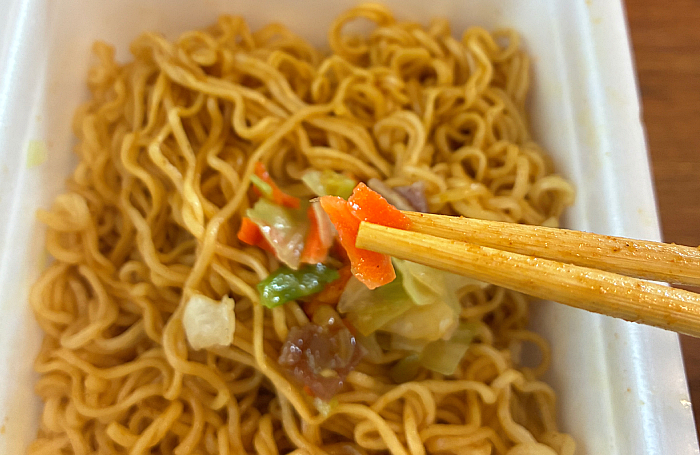 ペヤング カレーやきそば