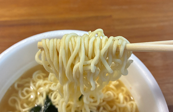 サッポロ一番 塩らーめんどんぶり あさりだし仕上げ