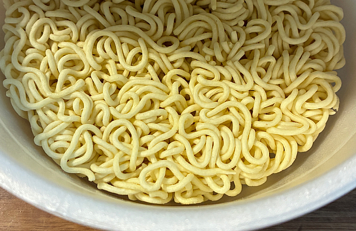 サッポロ一番 塩らーめんどんぶり あさりだし仕上げ