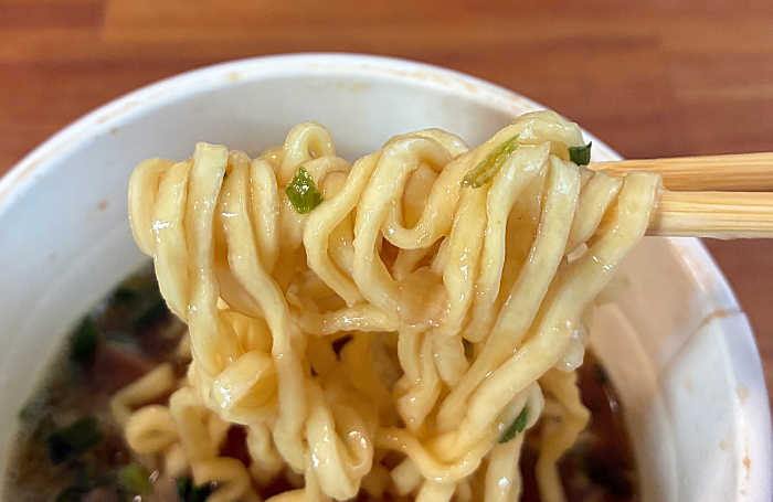 セブンプレミアム 横浜家系豚骨醤油ラーメン