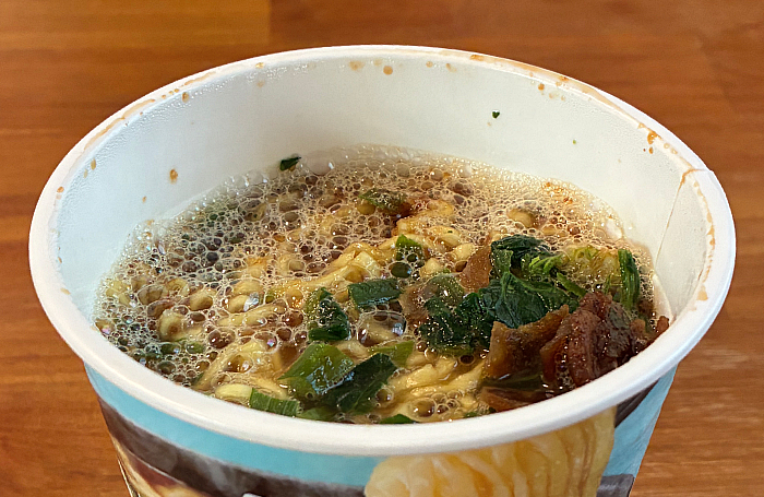 セブンプレミアム 横浜家系豚骨醤油ラーメン