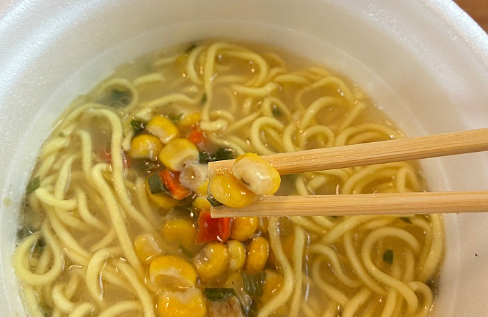 スーパーカップ1.5倍 北海道 コーン塩バター味ラーメン