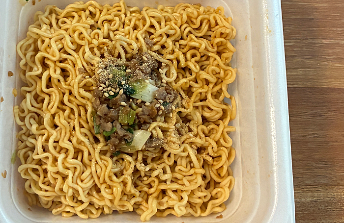 やきそば弁当 北見焼肉味