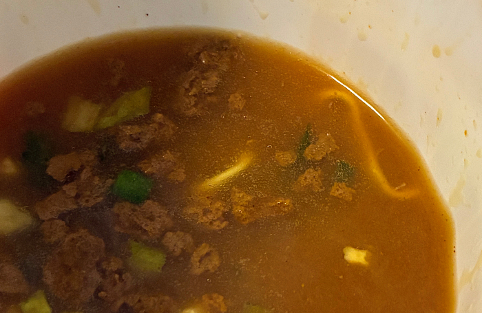 ごはんのおかず。濃い味スープの肉カレーラーメン