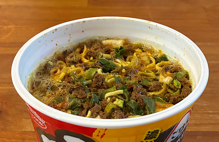 ごはんのおかず。濃い味スープの肉カレーラーメン