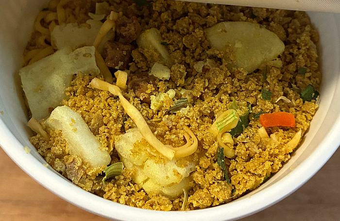 魔改造カップヌードル カレー