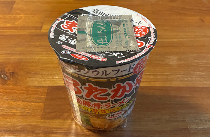 まるたかや監修 醤油豚骨ラーメン