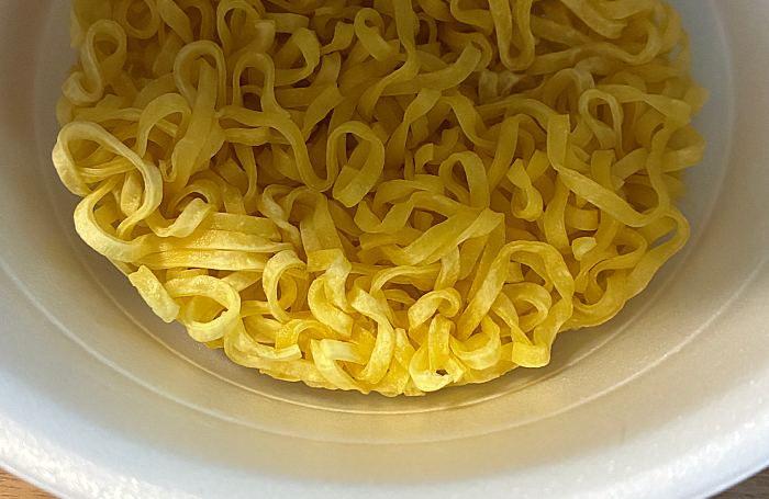 別格麺神 横浜家系豚骨醤油