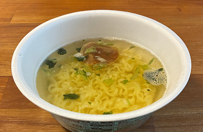 別格麺神 横浜家系豚骨醤油
