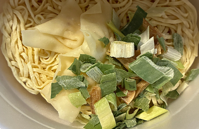 マルちゃん正麺 カップ ワンタン中華そば