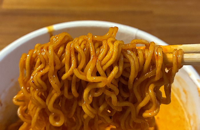 辛ラーメン焼きそば トムヤムクン カップ