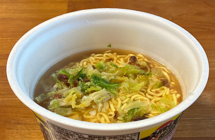 超大盛りスーパーカップ 濃厚豚醤油ラーメン