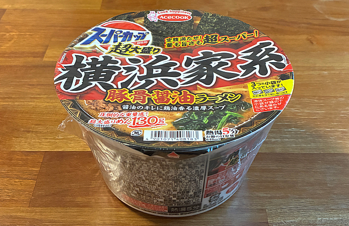 超大盛りスーパーカップ 横浜家系豚骨醤油ラーメン