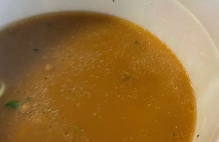 超大盛りスーパーカップ 横浜家系豚骨醤油ラーメン
