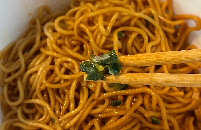 日清焼そばU.F.O.爆盛バーレル 油そば