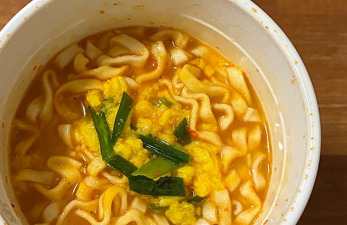 あさりとキムチ味チゲうどん