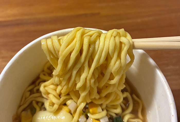 ファミマル じわとろ味噌バター味
