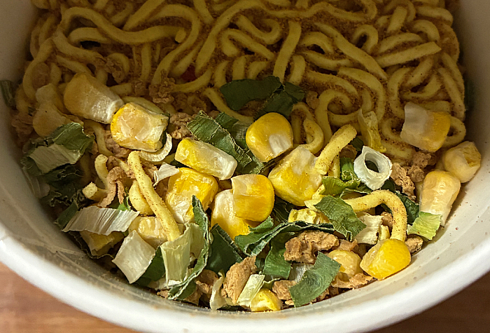 ファミマル じわとろ味噌バター味