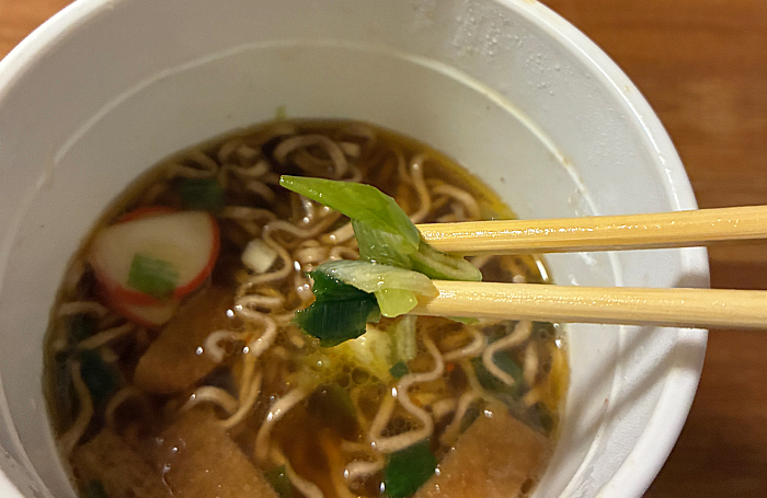ファミマル だしの旨み鴨だしそば