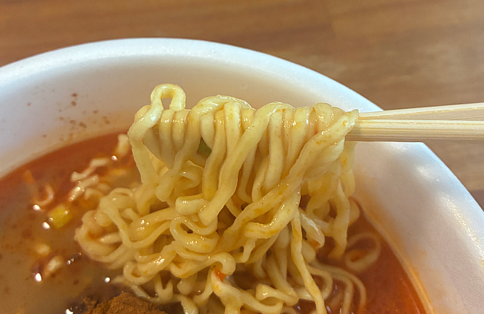 麺処井の庄監修 辛さひかえめ 辛辛魚らーめん
