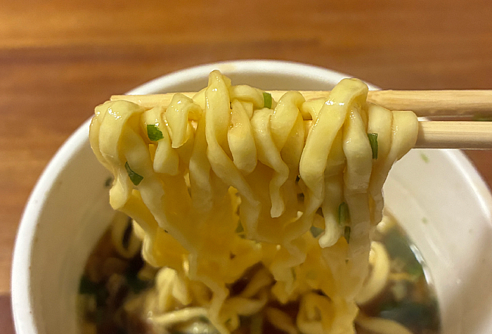麺神カップ 生姜醤油味