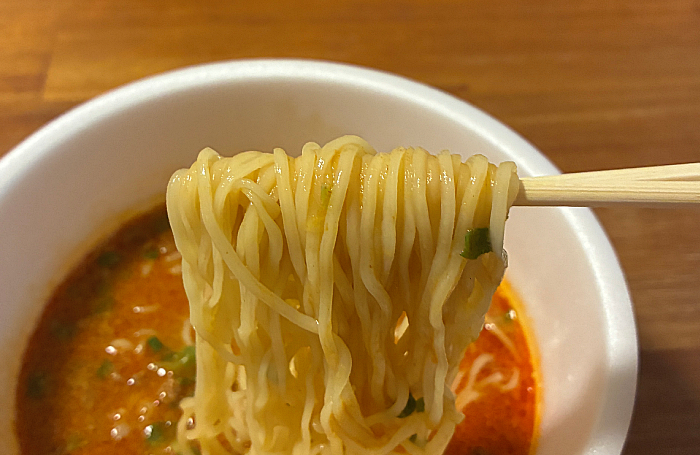 家で食べるミスドの担々麺