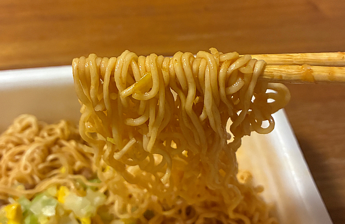 ペヤング 甘辛味噌醤油やきそば
