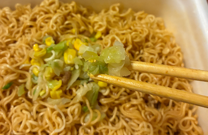 ペヤング 甘辛味噌醤油やきそば