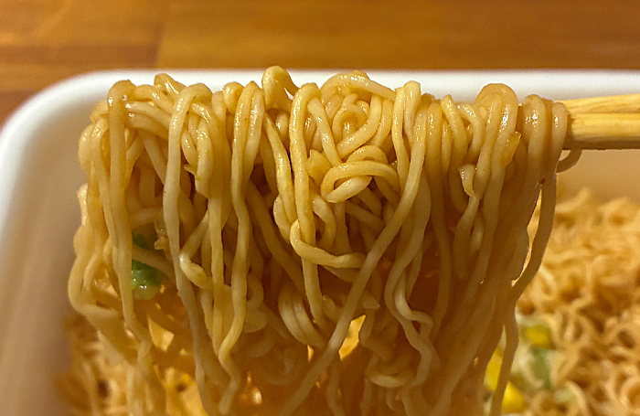 ペヤング 甘辛味噌醤油やきそば